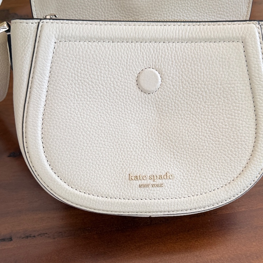 Kate Spade Beige Crossbody Saddle Bag with Dust Bag - Picture 4 of 9